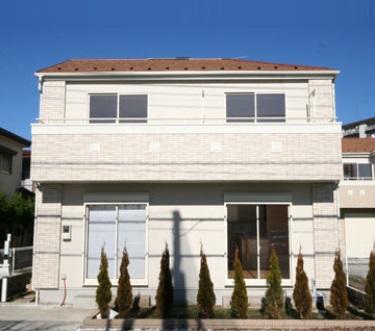 Rendering (appearance). Shin appeared in limited 1 compartment! Since the surroundings are flat ground, Comfortable Friend Mart on foot and bicycle ・ Morita shop is close to shopping is also a convenient environment ◎ family leads in the living room stairs, It is a house with a loft