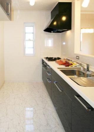 Same specifications photo (kitchen). (Example of construction) easy-to-use system Kitchen! Stock up is refreshing to put to the under-floor storage