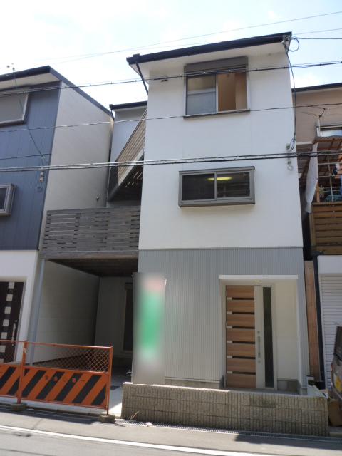 Local appearance photo. Local (June 2013) Shooting