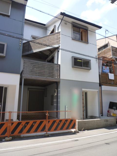 Local appearance photo. Local (June 2013) Shooting