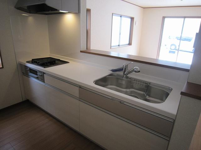 Same specifications photo (kitchen)