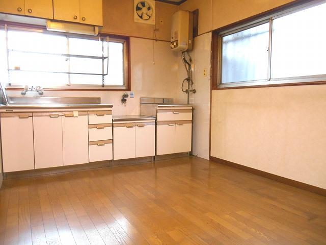 Kitchen. Sunny dining kitchen. 