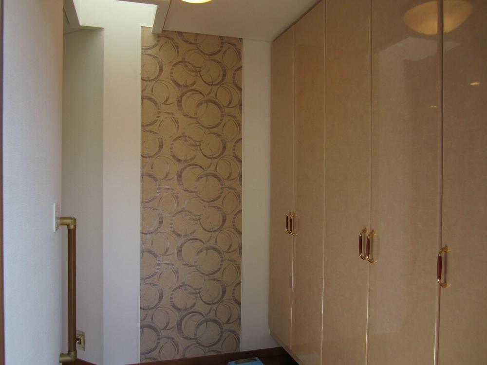 Entrance. Local (12 May 2013) Shooting