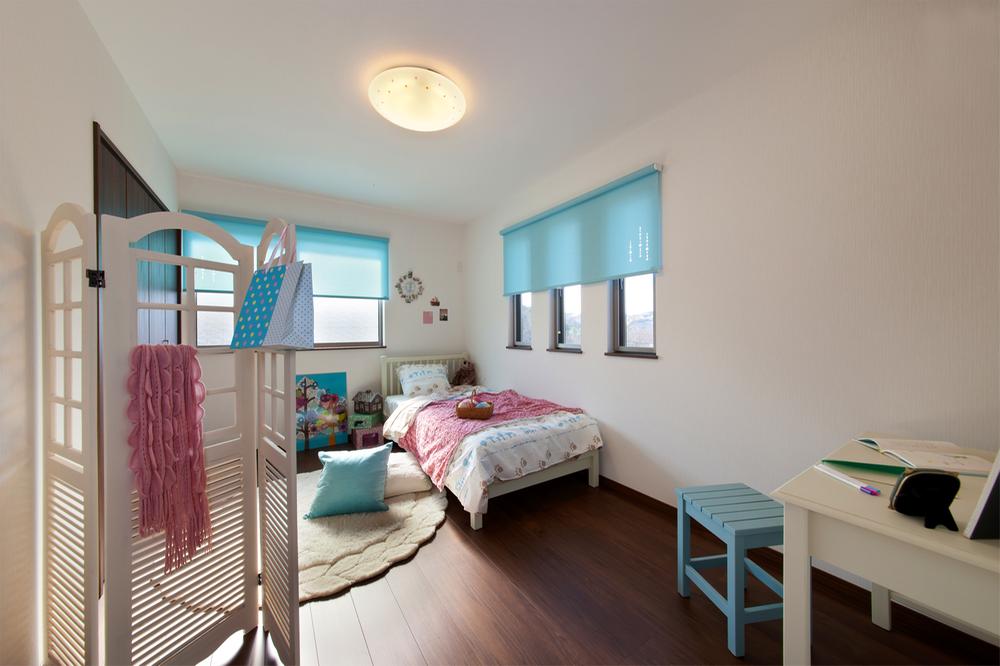 Model house photo. Bright and refreshing children's foster quiet.