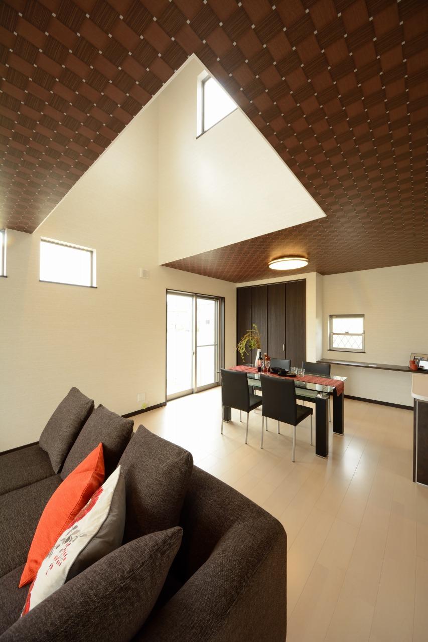 Construction ・ Construction method ・ specification. 3.0 Pledge of Fukinuki brings the brightness and sense of openness to the LDK.