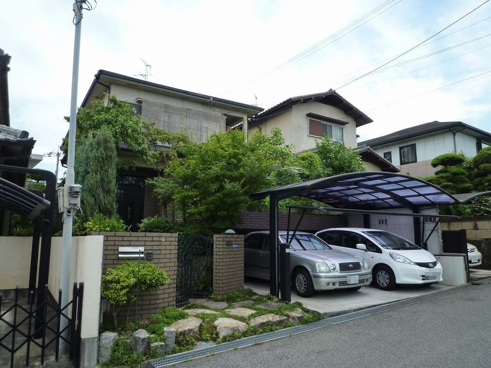 Local appearance photo. Local (06 May 2013) Shooting