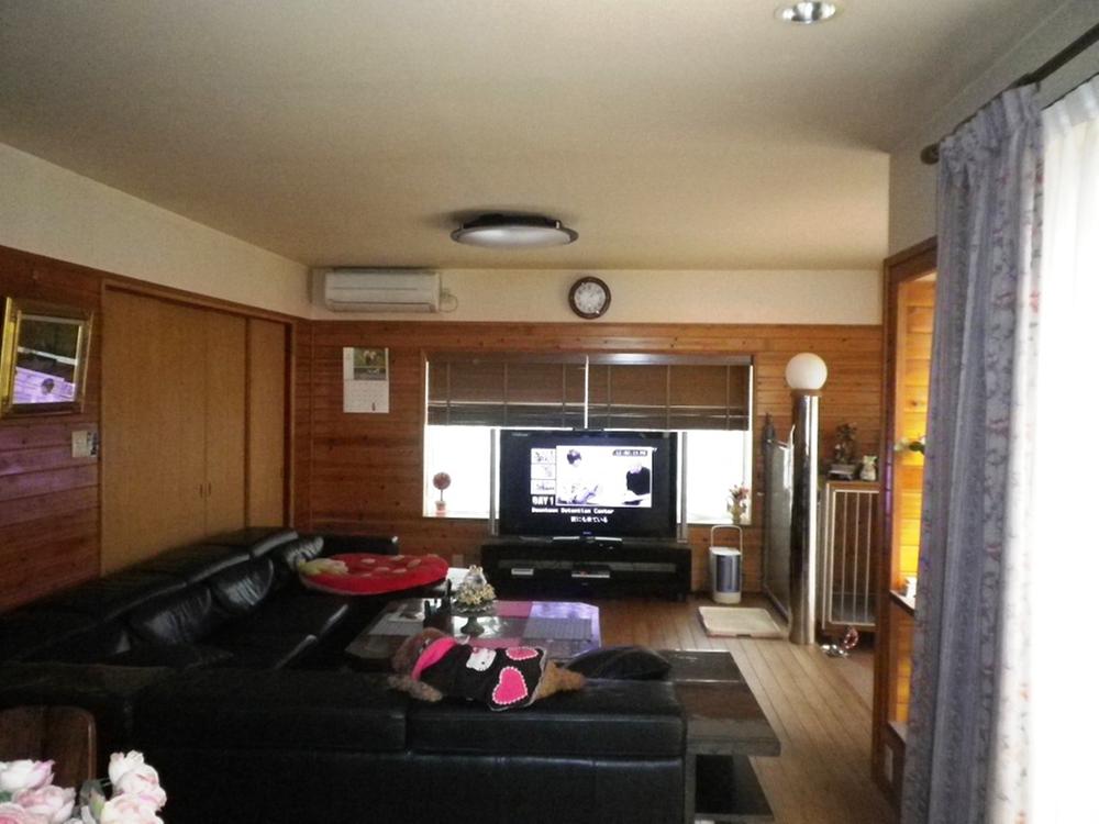 Living. Indoor (April 2013) Shooting