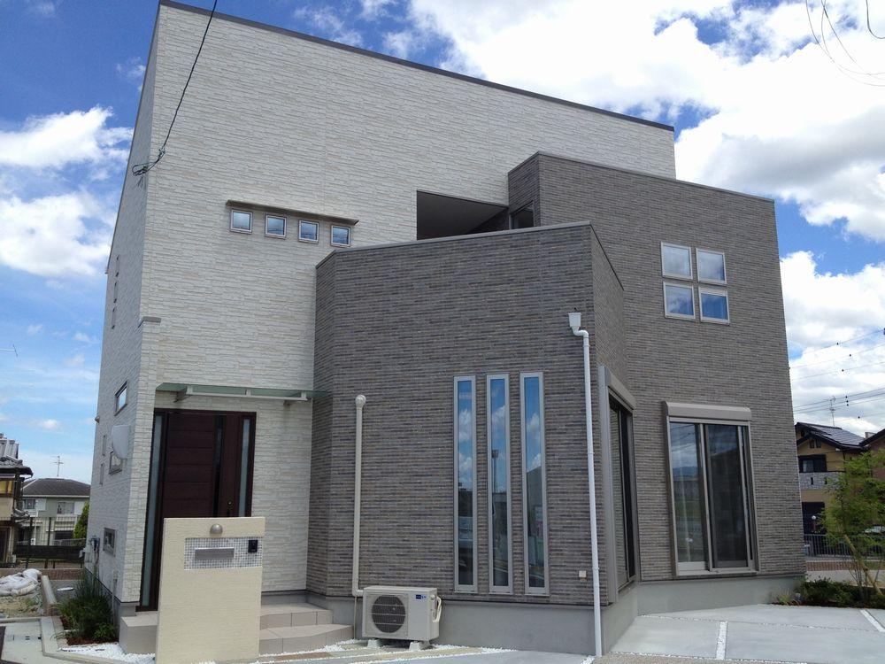 Same specifications photos (appearance). Model house of widely show living by the effect of oblique. Attractive stylish appearance. <Same specifications construction Example 1 appearance>