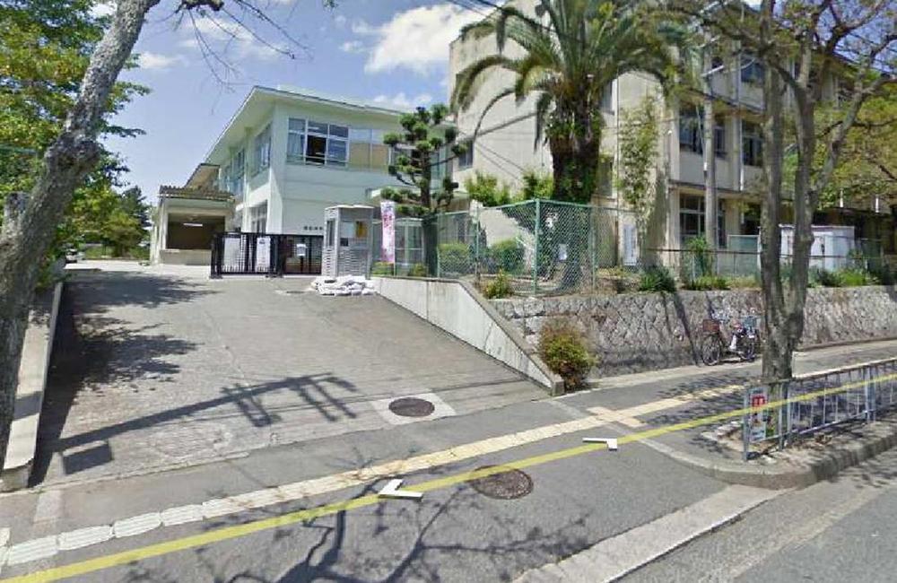 Primary school. Tondabayashi Municipal Takabedai 700m up to elementary school