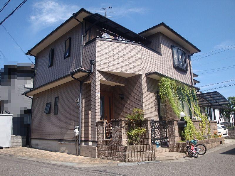 Local photos, including front road. Local (12 May 2013) Shooting