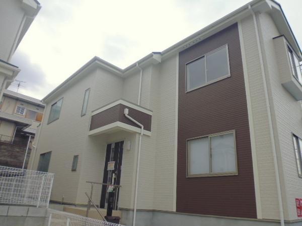 Local appearance photo. Do not try to achieve a comfortable life in a calm residential area