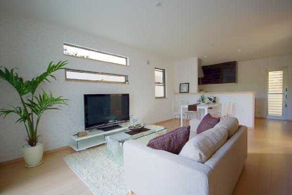 Living. living (Same specifications)