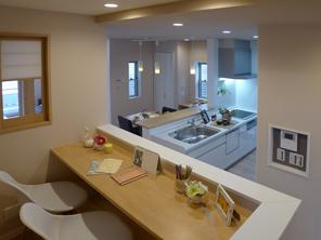 Non-living room. Place a study corner called the free stage is next to the kitchen. Or look at the homework of children in between housework, Perfect to or a personal computer! (Kashihara Masuga North model house)