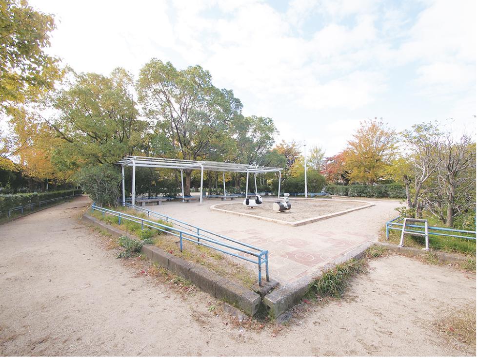 park. 1m to Asada park