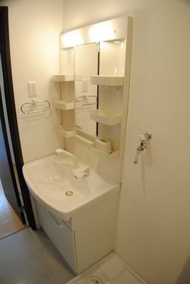 Washroom. It is the washstand. 