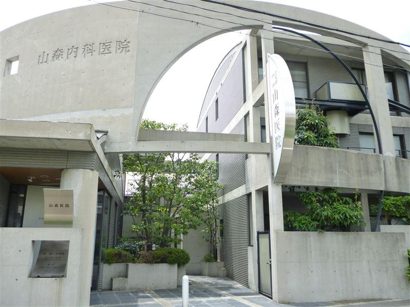 Hospital. Yamamori until the clinic 330m  [Walk about 5 minutes] Internal medicine ・ Pediatrics professional Yamamori clinic. Families with small children, It is safe if there is a hospital nearby.