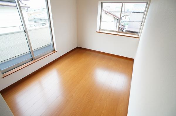 Non-living room. 7 Pledge of Western-style (south-facing balcony)