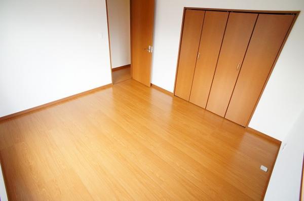 Non-living room. 6 Pledge of Western-style (with all rooms housed)