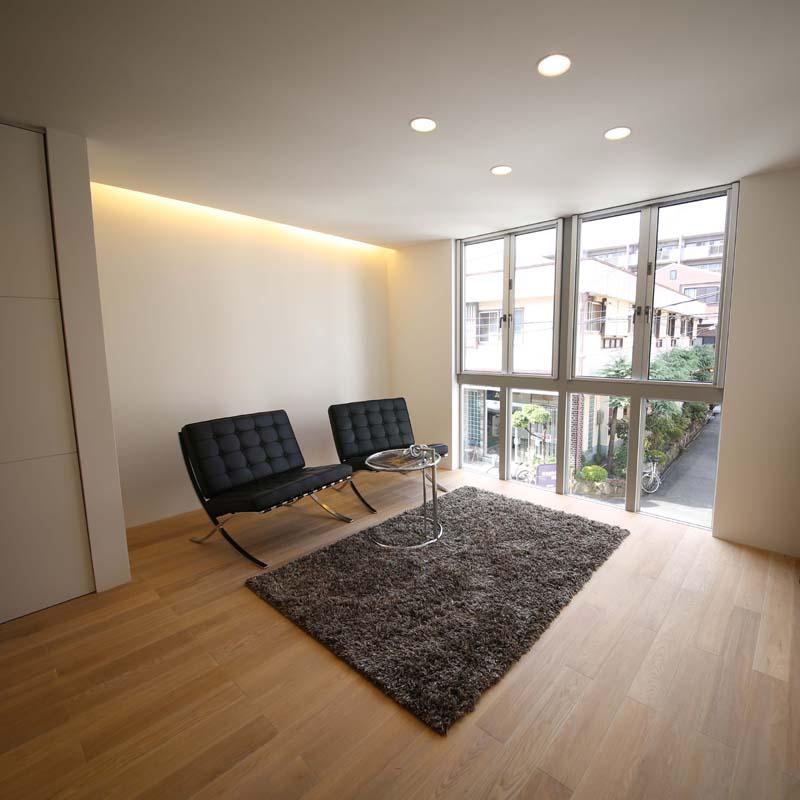 Building plan example (introspection photo). Living is open feeling relaxed with large windows.