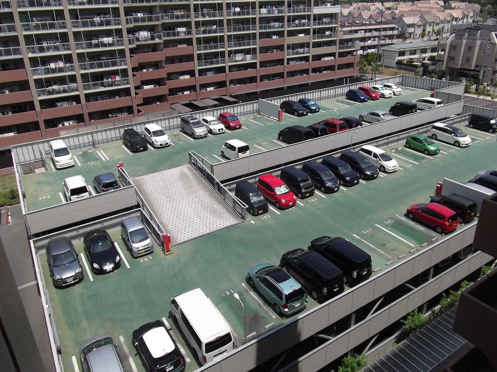 Parking lot. 100% fully equipped self-propelled plane parking