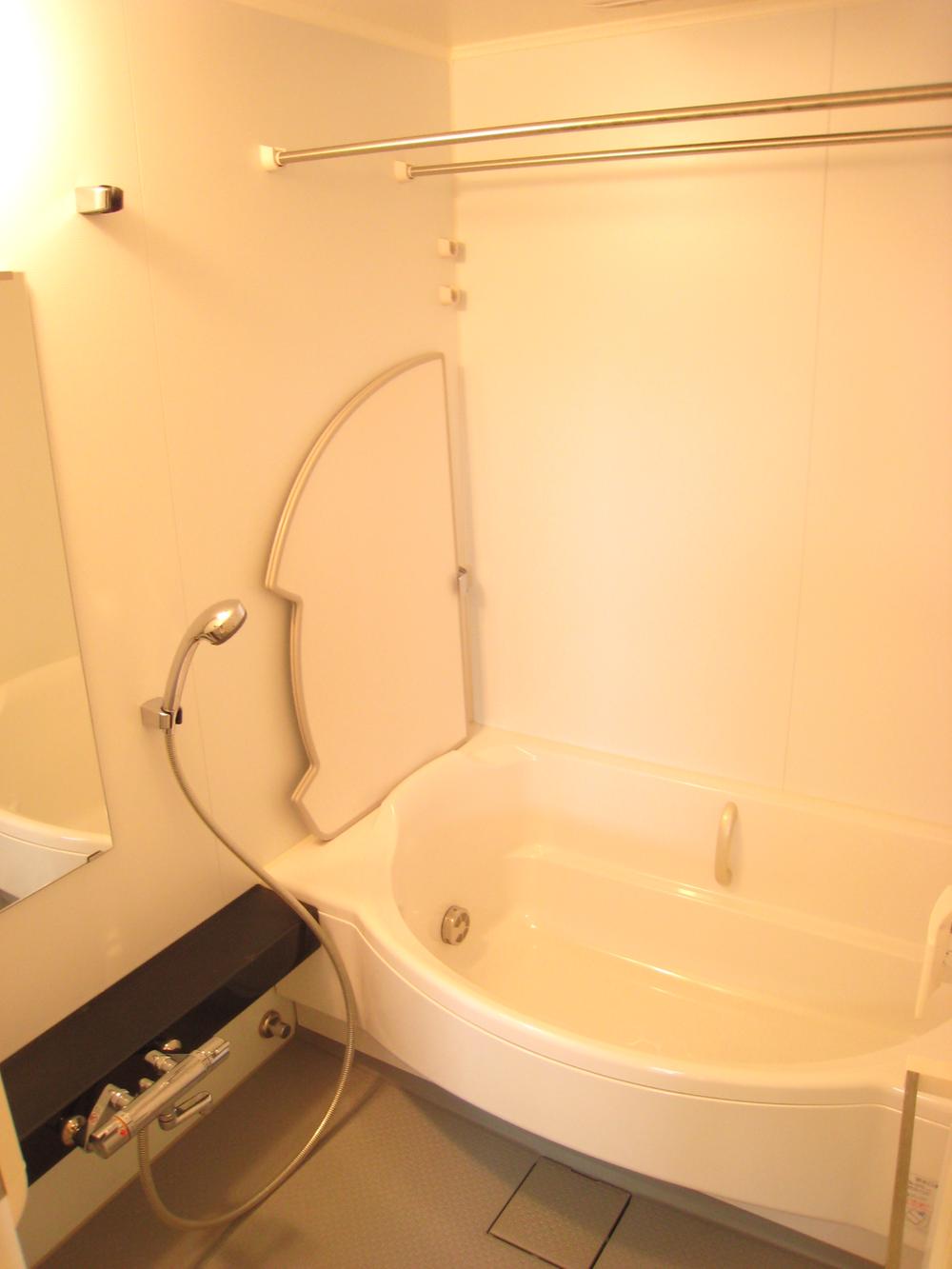 Bathroom. Indoor (10 May 2013) Shooting