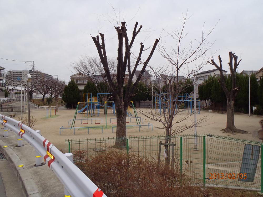 park. 150m to the children's park