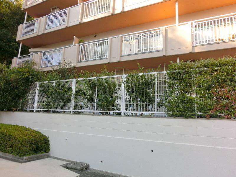 Local appearance photo. It copies the first floor of the room from the outside. Pedestrian traffic is less.