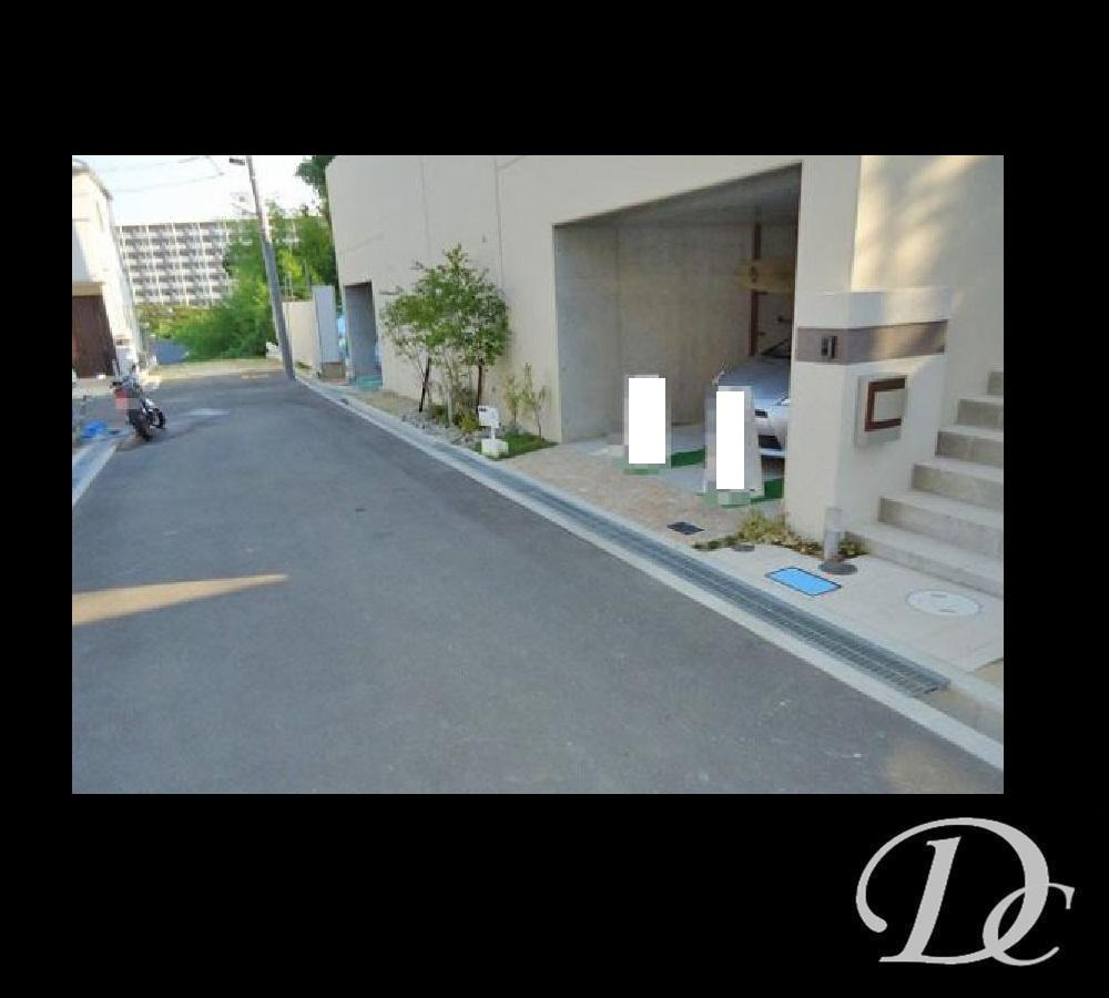 Local photos, including front road