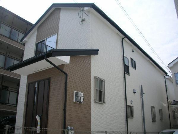 Local appearance photo. Solar power generation with housing