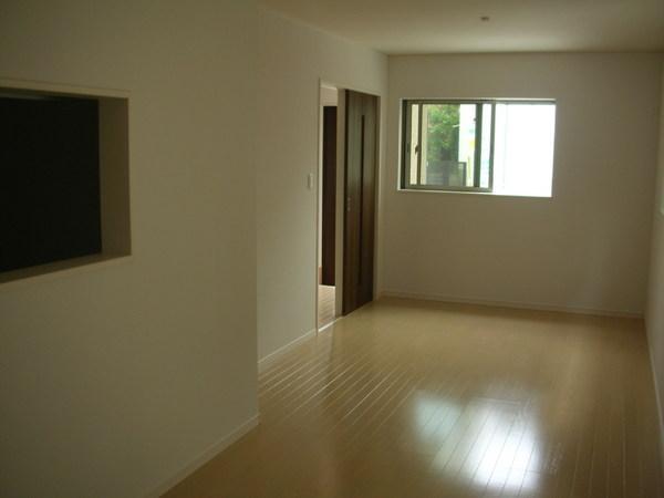 Living. To go home and "hot", Such a warm home