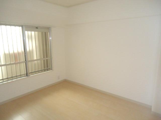 Non-living room. Western-style about 6 quires part