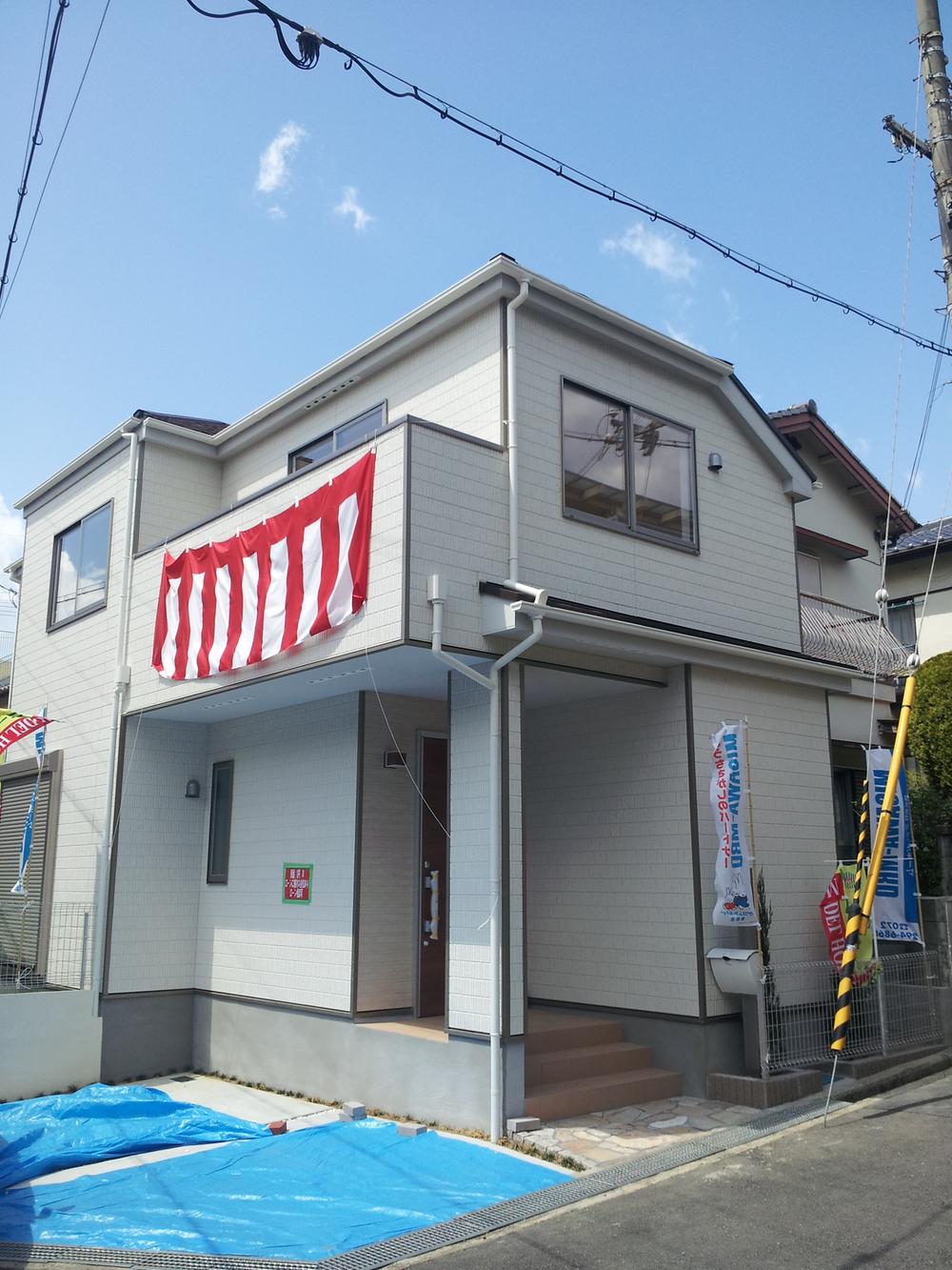 Local appearance photo. Local (April 2013) Shooting