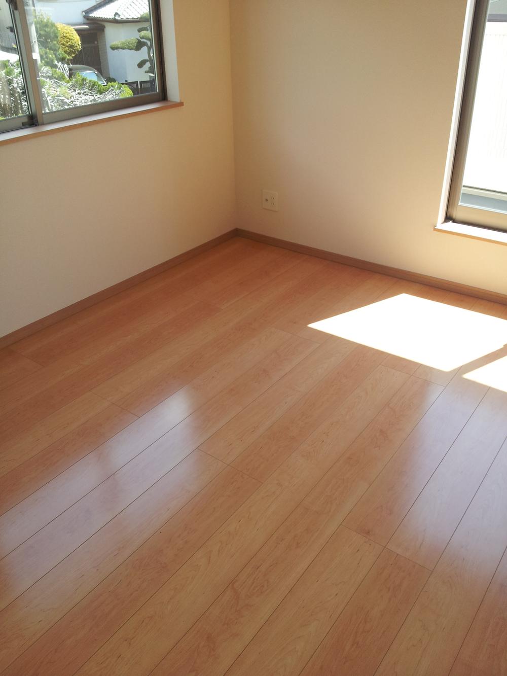 Non-living room. Indoor (April 2013) Shooting