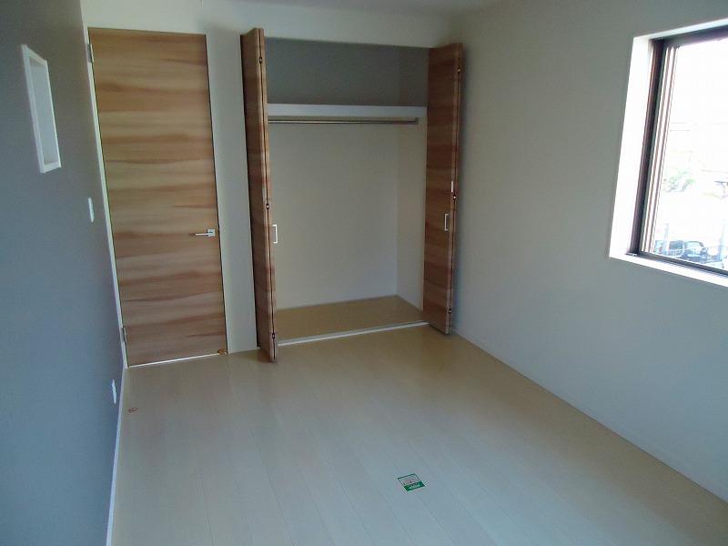 Non-living room. Indoor (September 2013) Shooting