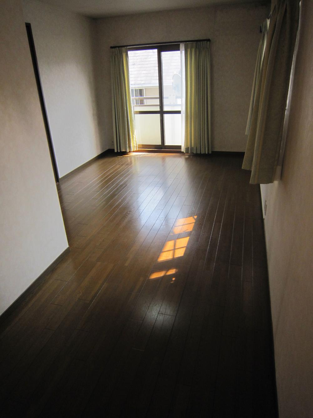 Non-living room. Western-style 1