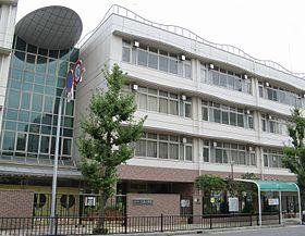 Primary school. Toyonaka Municipal Oike to elementary school 639m