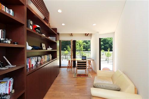 Building plan example (introspection photo).  [Our construction cases] A view of the outside, Study like us to have a room to feelings. With views that come and go, Your work is also likely to Hakadori.