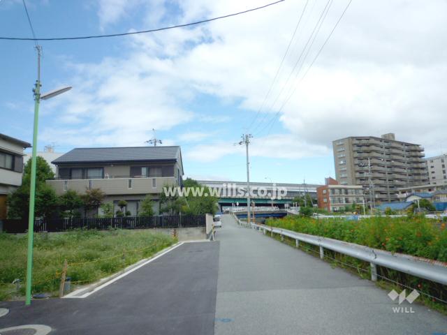 Local photos, including front road