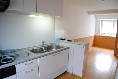 Kitchen. Easy-to-use kitchen drawer type