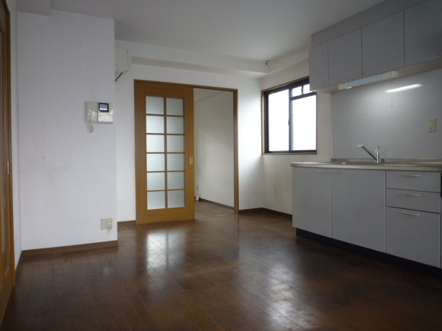 Living and room