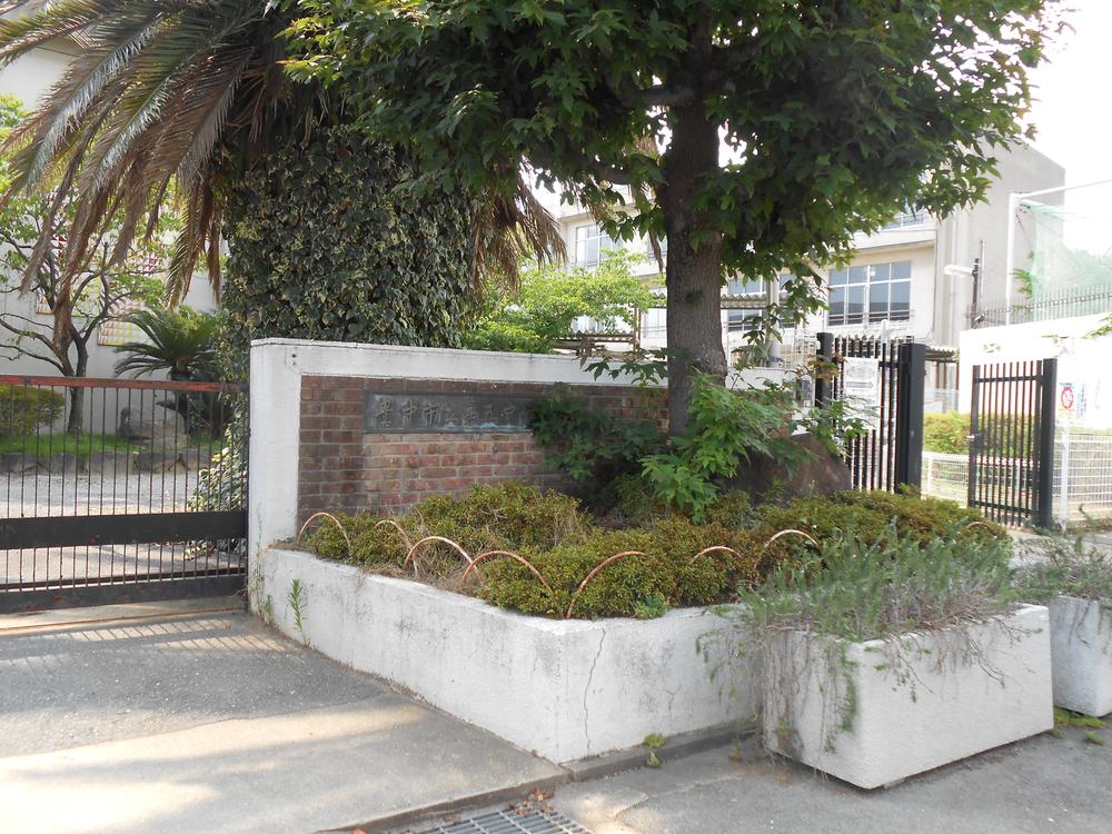 Junior high school. Toyonaka 1367m to stand fifth junior high school