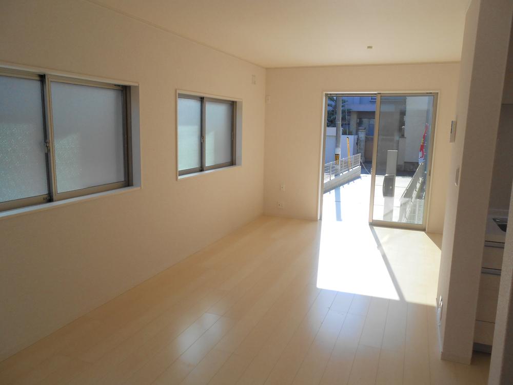 Living. No. 3 place living 16.5 Pledge