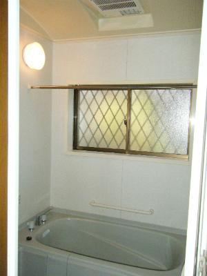 Bathroom. Room (August 2013) Shooting