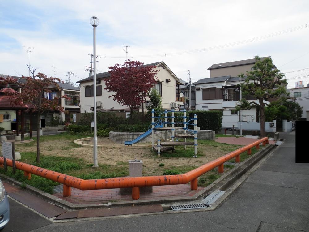 Other. It is close to the park. It is right in front of.