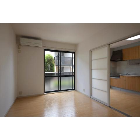 Living and room