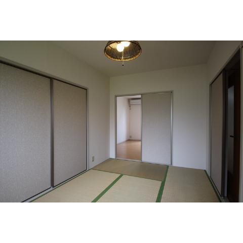 Living and room
