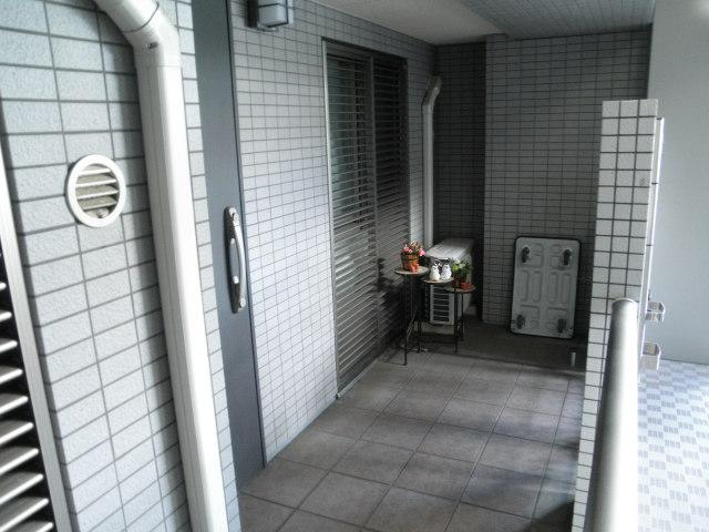 Entrance. Local site (August 2013) Shooting