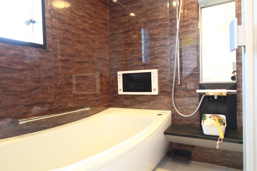 Bathroom. ■ ■ bathroom ■ ■ Also incorporated into the bathroom the adult modern atmosphere. It is spacious and welcoming bathroom.