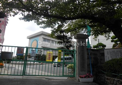 Primary school. Toyonaka 968m up to municipal Sakurai valley elementary school