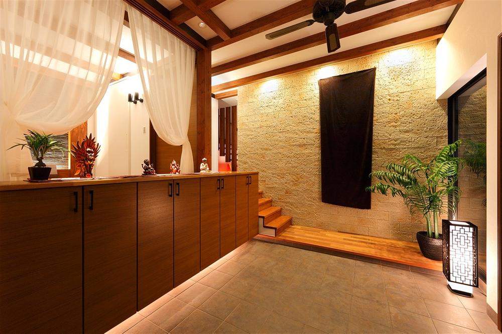 Building plan example (introspection photo).  [Our construction cases] Ensure the breadth, such as the entrance salon is like a room. Also welcome the large number of visitors, You can hospitality have a clear. Should the customer also be surprised.